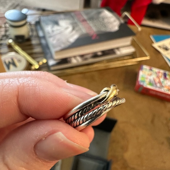David Yurman Crossover Ring - Picture 15 of 15